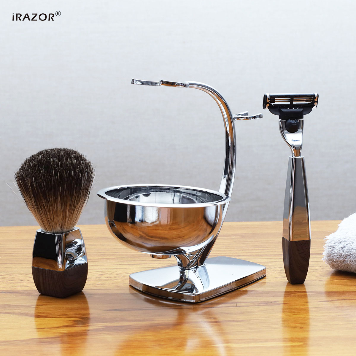 iRAZOR Professional Wet Shavin - Shaving Brush Set recensione e prezzo