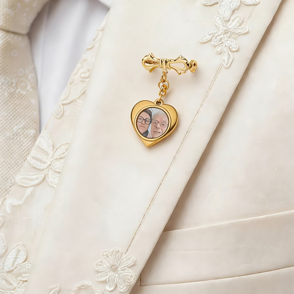 Custom Photo Brooch For Women  - Men'S Grooming Set Gift recensione e prezzo